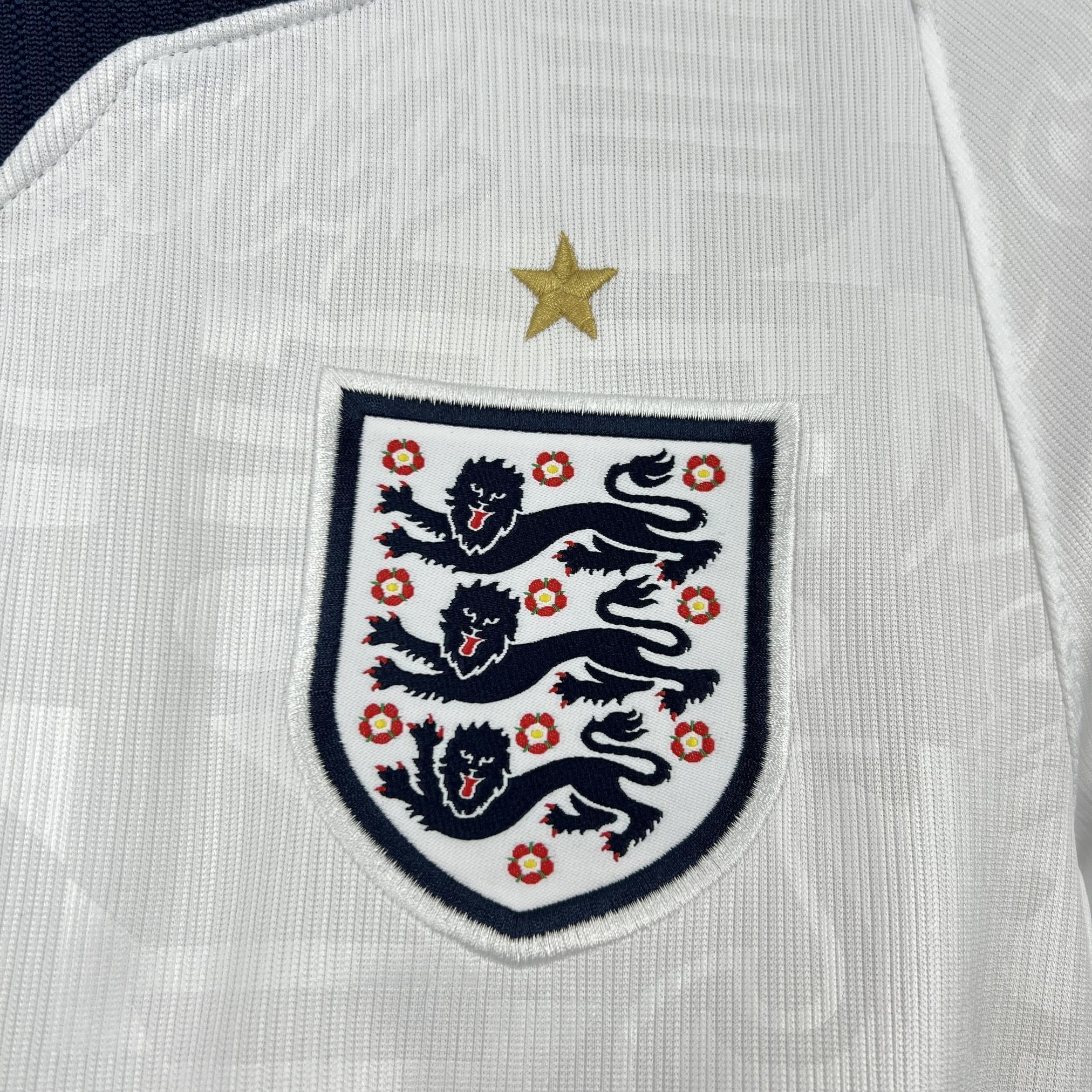 CAMISETA LOCAL INGLATERRA 26