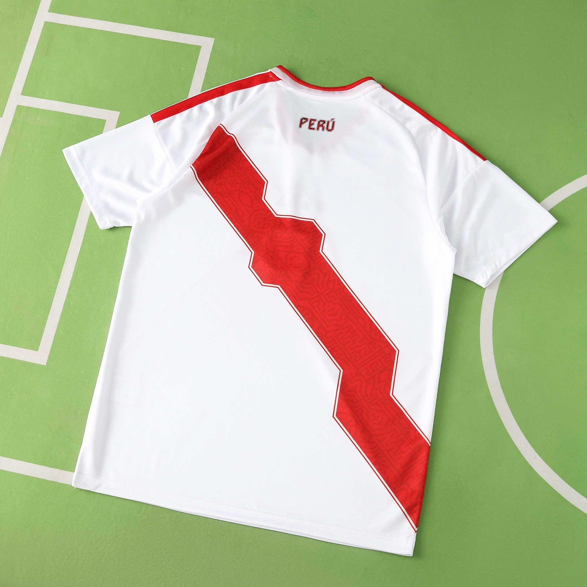CAMISETA LOCAL PERÚ 26