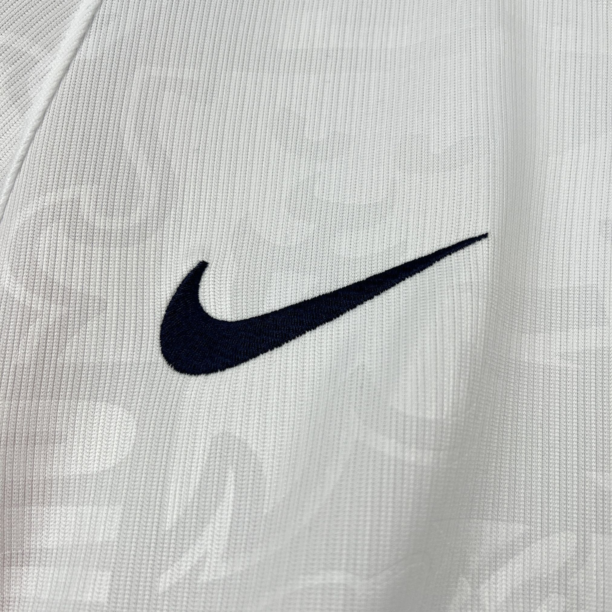 CAMISETA LOCAL INGLATERRA 26